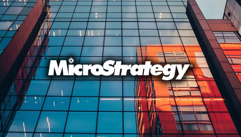 MicroStrategy — крупнейший холдер биткоинов. Как покупка BTC влияет на акции компании